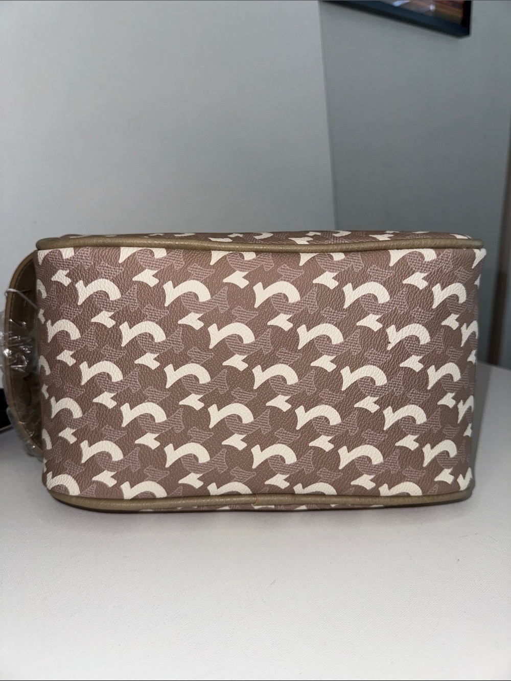 True Religion Unisex Tan & Cream Monogram Cosmetic Toiletry Bag - Picture 5 of 6